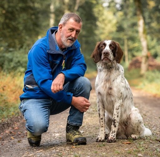 Jagdhund mit Ellbogendysplasie